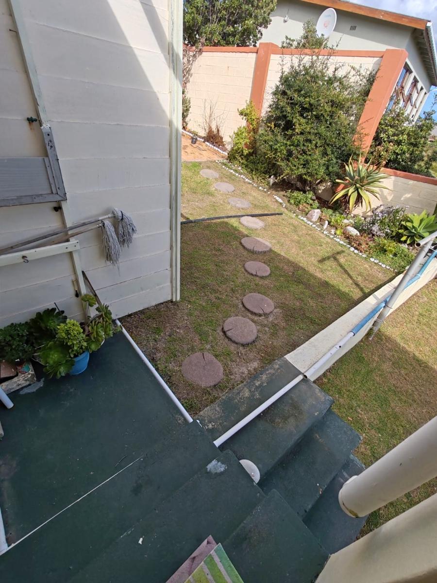 5 Bedroom Property for Sale in Perlemoenbaai Western Cape